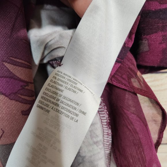 LOGO Lori Goldstein Women's Size XXS Purple Abstract  Tunic Top Chiffon Hemmed - Picture 8 of 14